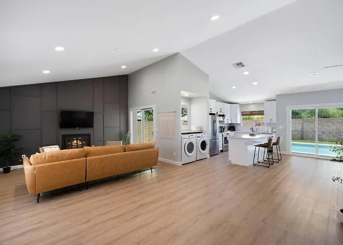 3bd 2ba Cool And Relaxing W Pool! Tempe