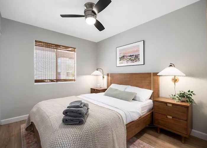 3bd 2ba Cool And Relaxing W Pool! Holiday home