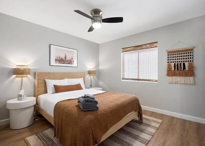 3bd 2ba Cool And Relaxing W Pool! *